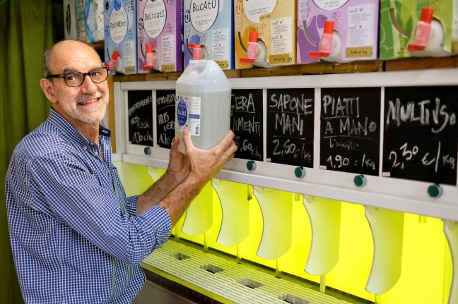 econegozio-la-formica-datersivi-alla-spina