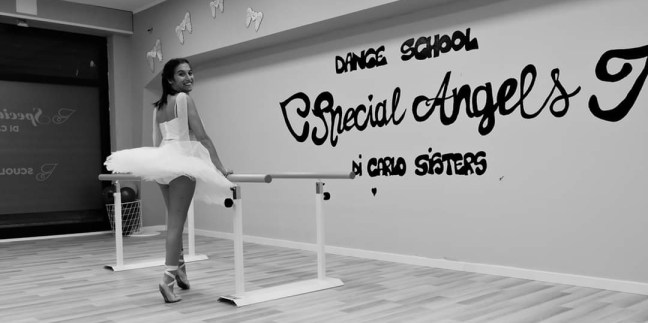 2 Virginia nella Special Angels Dance School