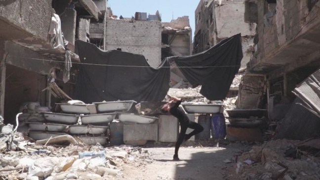 Ahmad danza nel campo di Yarmouk1
